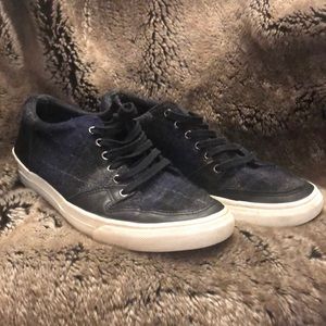 Nicklas black sneakers blue plad print white sole